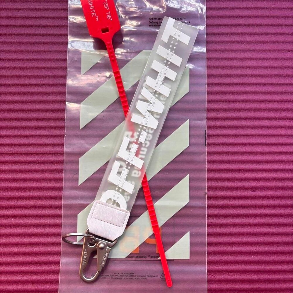 ๐ปโโ๏ธ White (Clear) | Off-White | Keychain โโโโโโโโโโโโโโโโโโโโโโโโโโโโโโโโ type
